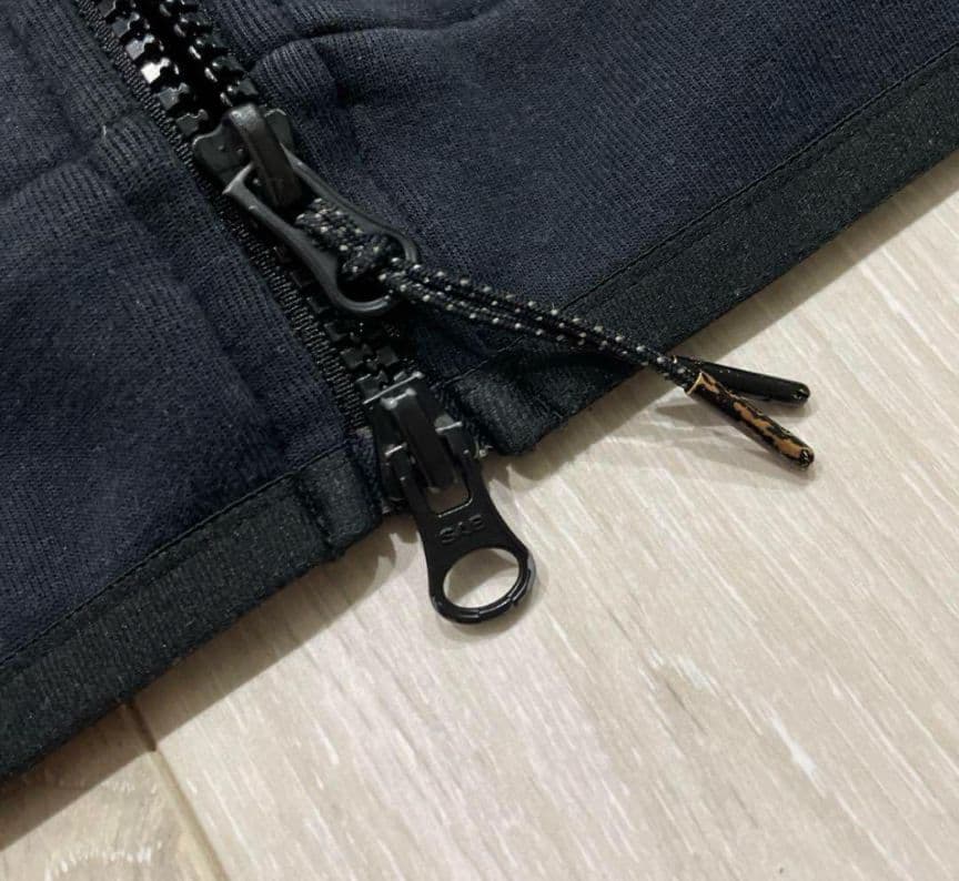 NIKE テックフリース ジップアップパーカー