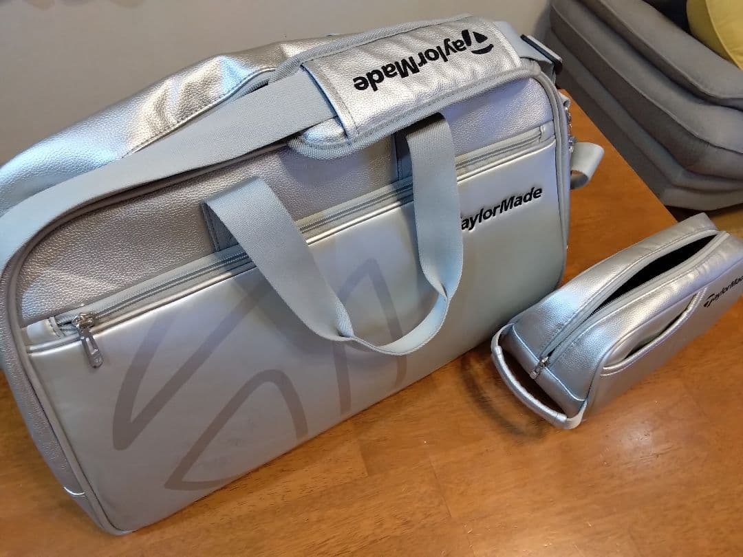TaylorMade テーラーメイド シルバーゴルフバッグ カートポーチセット！
