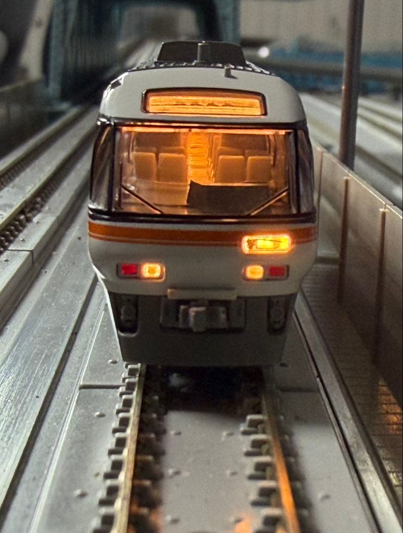 KATO キハ85系　ワイドビューひだ　10-401 / 10-402
