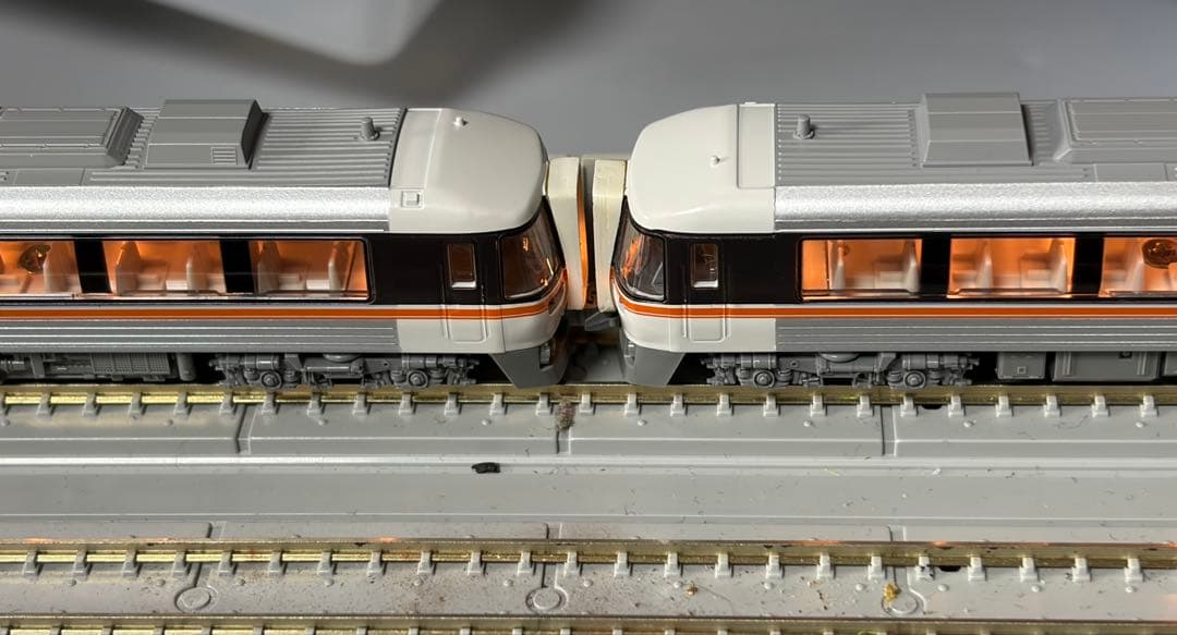 KATO キハ85系　ワイドビューひだ　10-401 / 10-402