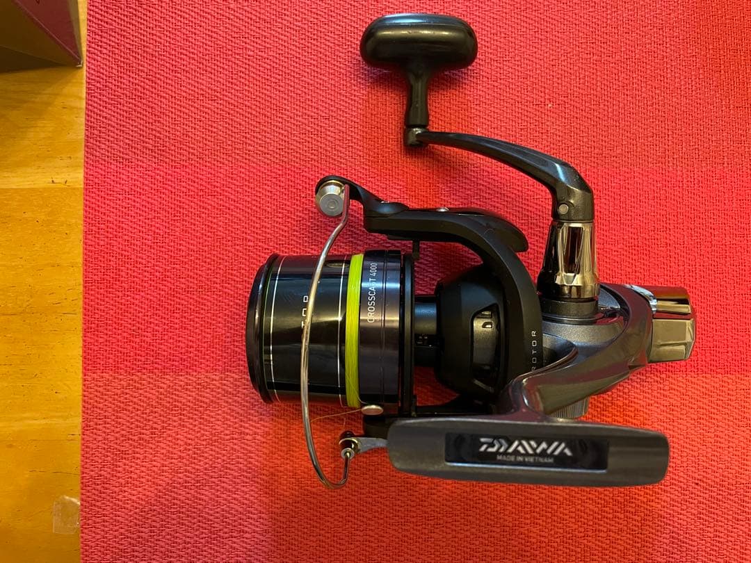 DAIWA CROSSCAST 4000 スピニングリール