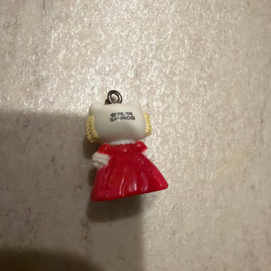 ハローキティ プリンセス　ストラップ