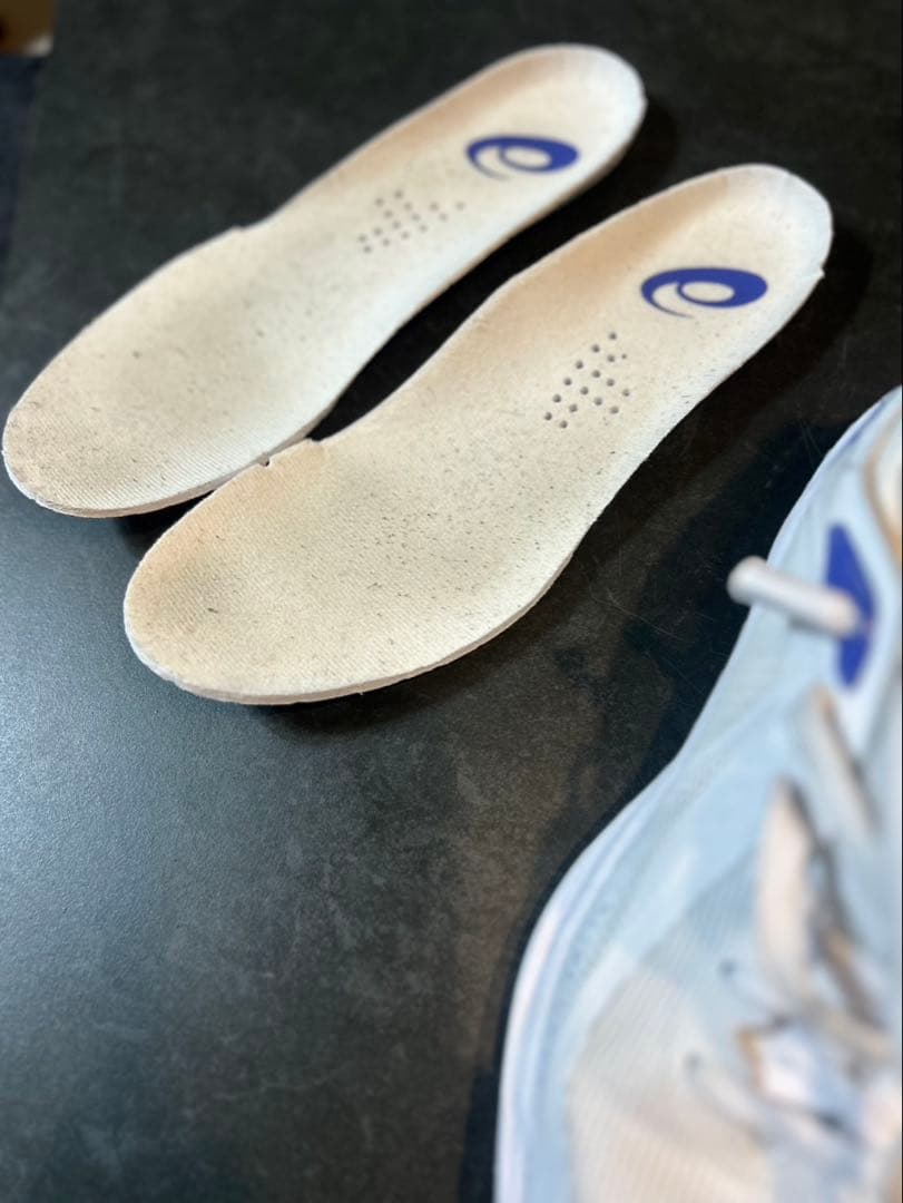 ASICS GLIDE NOVA FF 4 ホワイト/ブルー　半額