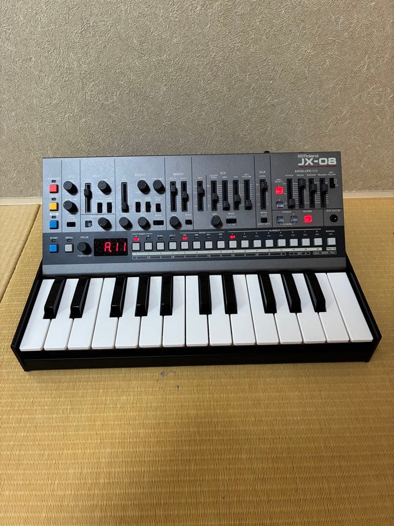 Roland JX-08 Boutique 付属品完備 シンセサイザー
