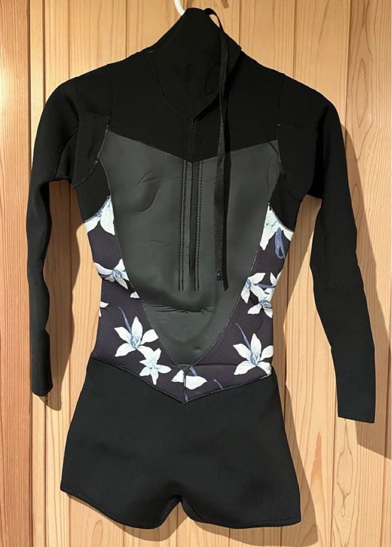未使用品 ROXY ロキシー 3/2mm ロンスプ バックジッパーM