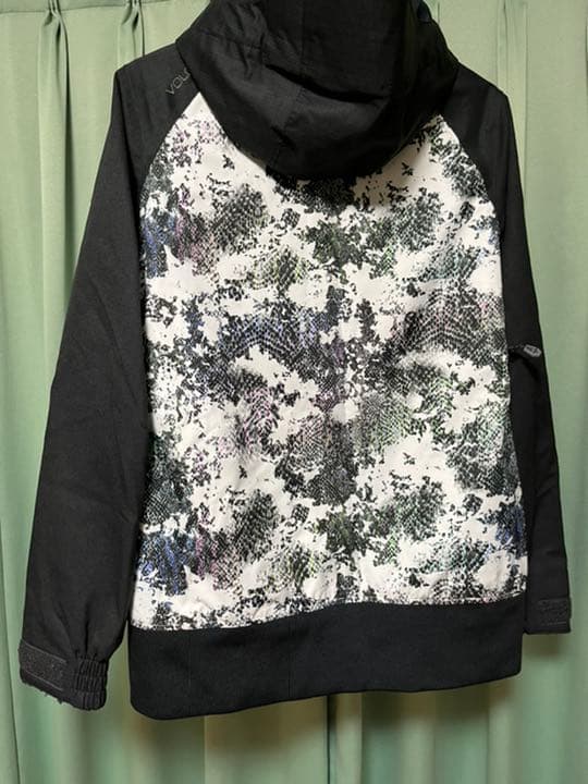 ボルコム　VOLCOM スノボーウエアジャケット