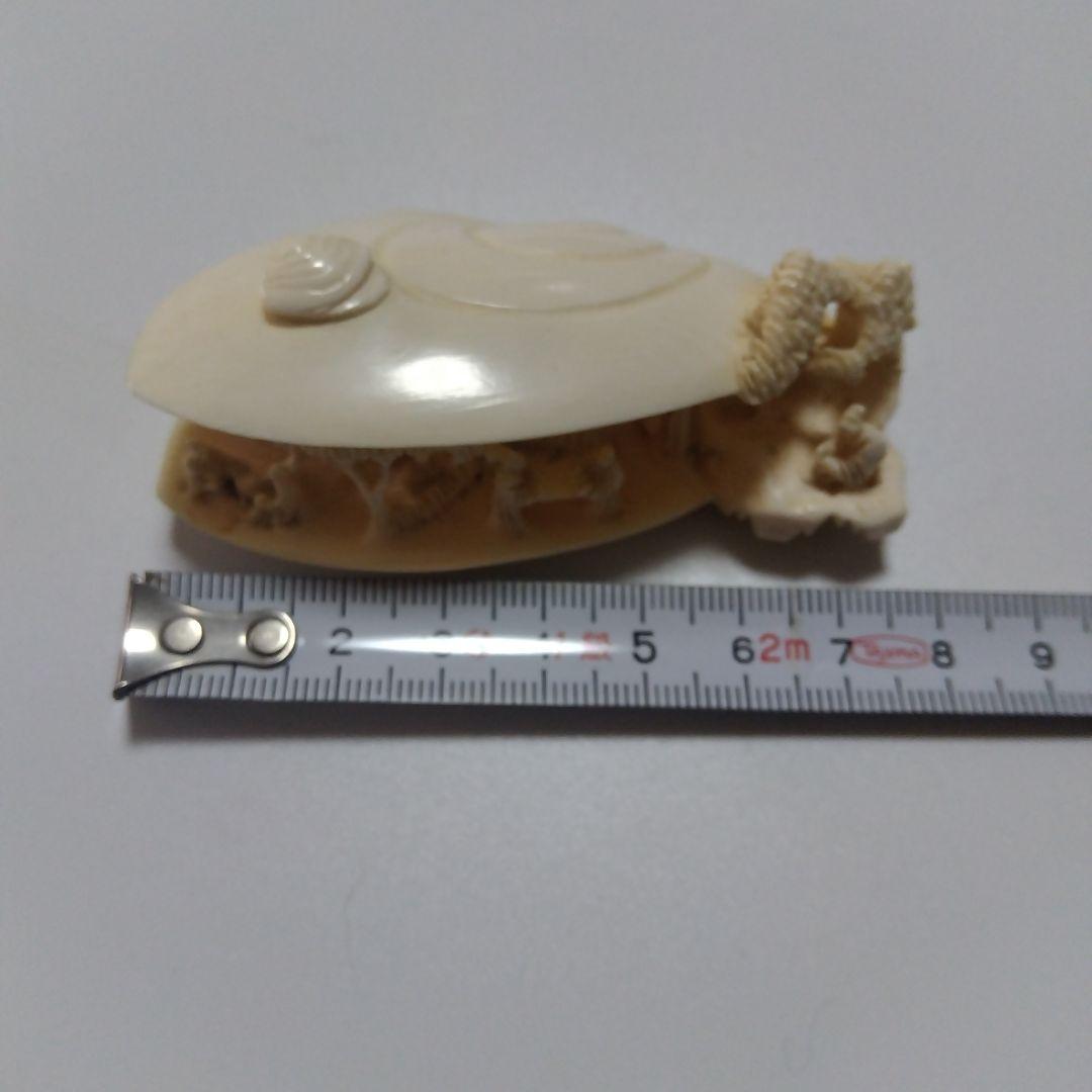 中国っぽい貝デザイン 彫刻 工芸品 置物 台座付き