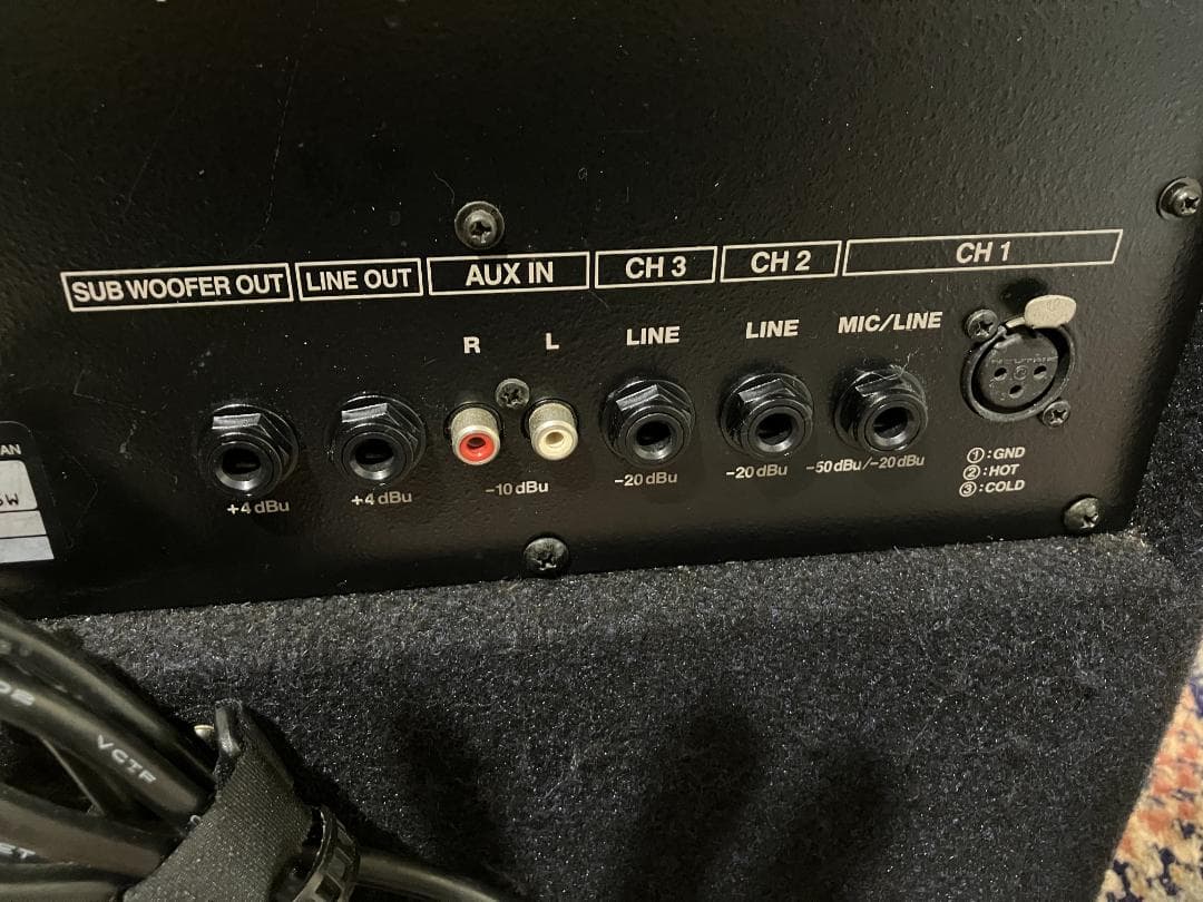 Roland KC-60 定格40W出力 実用中古