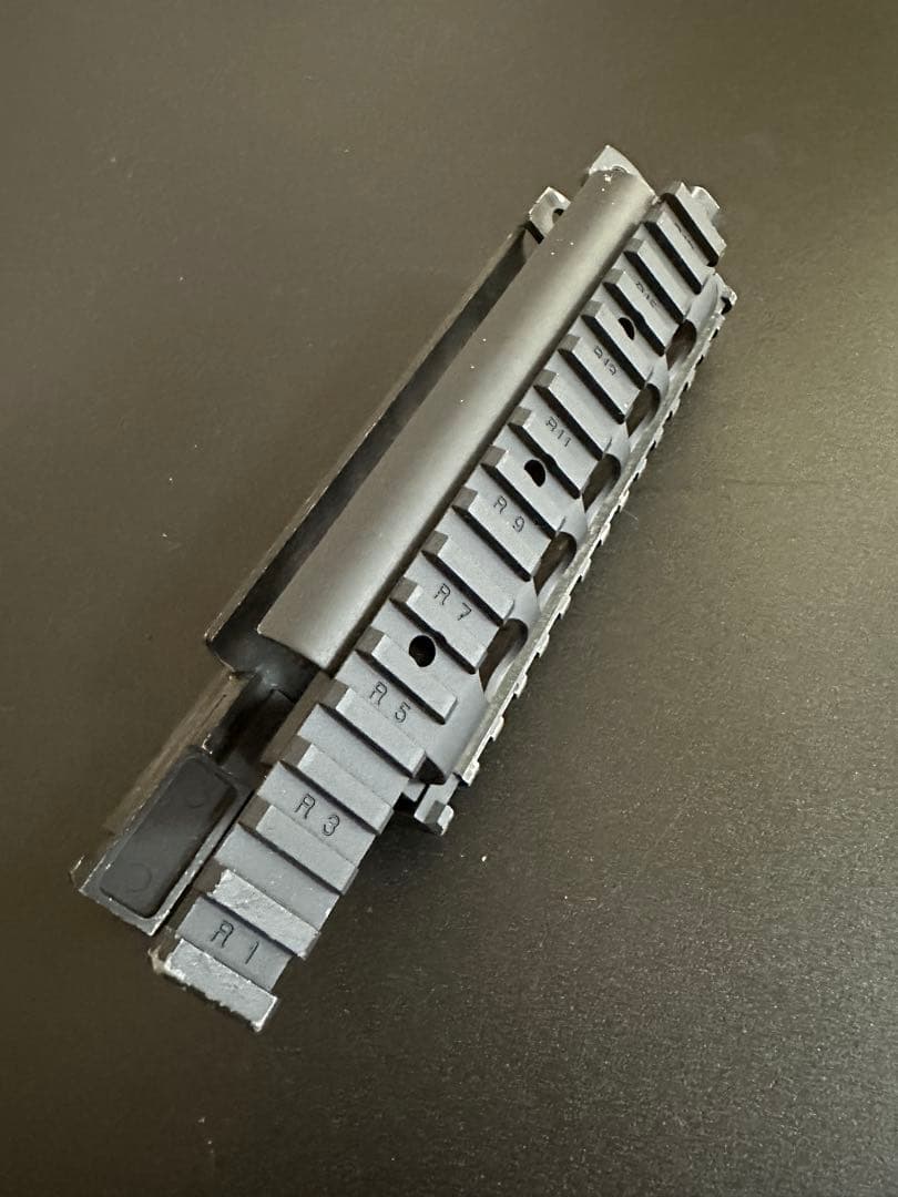 【飛石セール】東京マルイ純正 MP5用 金属ハンドガード3面 レール