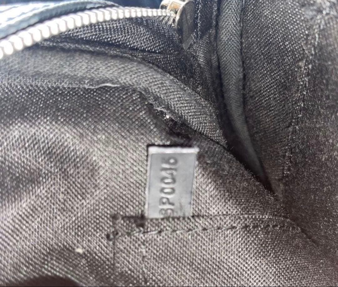 写真Louis Vuitton ダミエショルダーバッグ