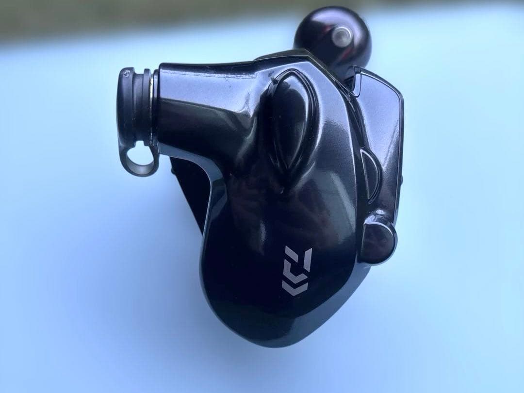 ダイワDAIWA SEABORG 200J 電動リール