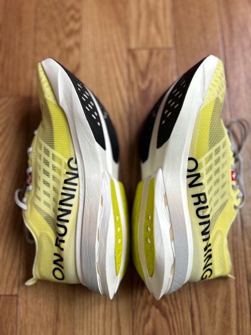 On Cloudboom Strike 27.0cm 新品未使用