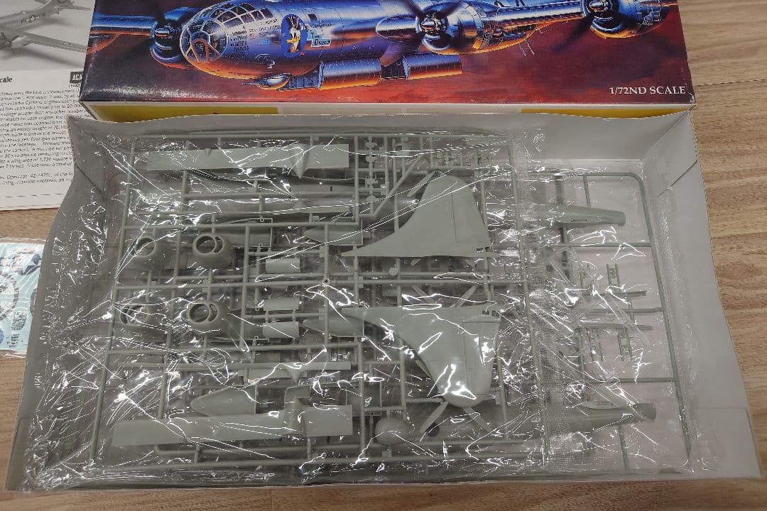 航空機・ヘリコプター Boeing B-29A Superfortress 1/72