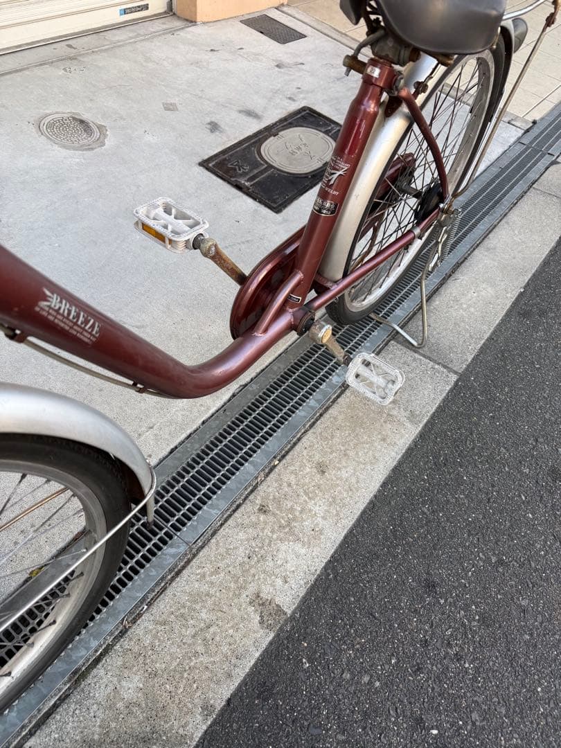 203 自転車 大阪市 【引取り限定】 美品 24インチ 足元乗りやすい