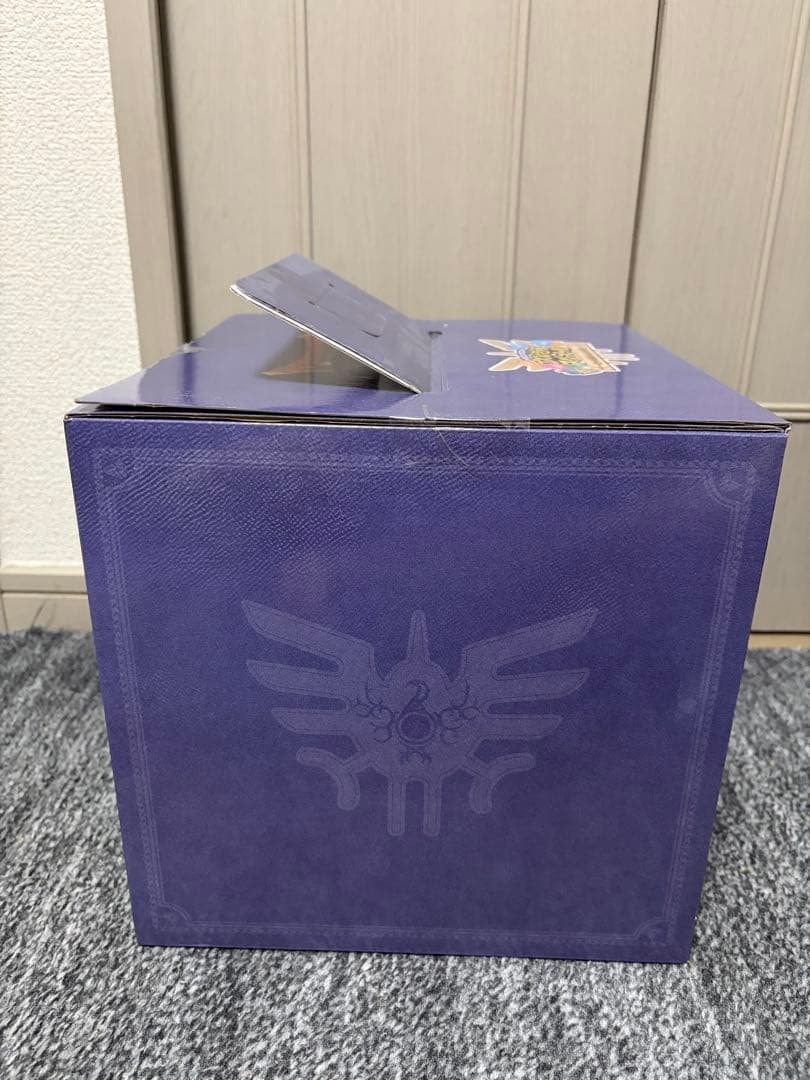 【新品未開封】 一番くじ　さいご賞 ドラゴンクエスト ロトの兜フィギュア