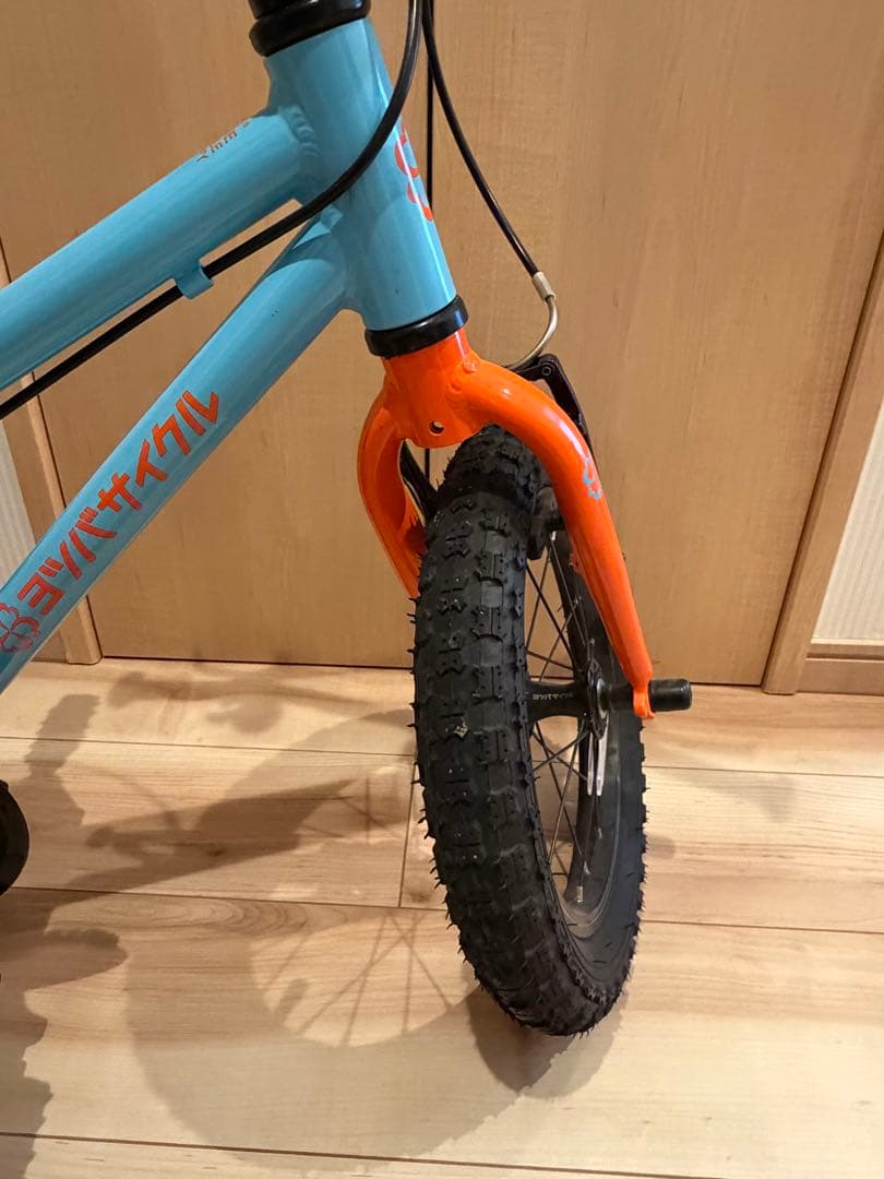 ヨツバサイクル 14インチ 美品　補助輪付　ラムネブルー　送料込み