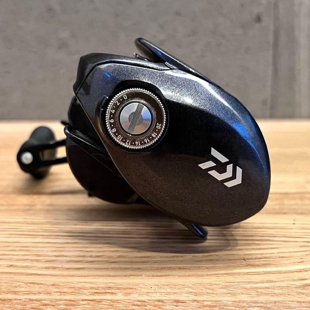 US DAIWA タトゥーラ 100H 6.3 右ハンドル