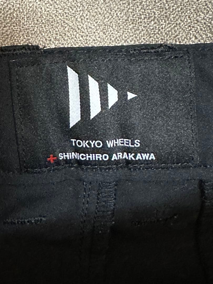 入手困難 新品 未使用 シンイチロウアラカワ カーゴパンツ Mサイズ 黒 自転車