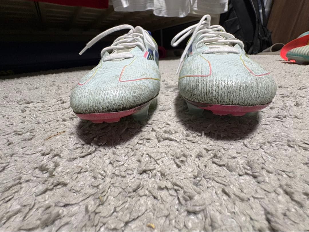 シューズ f50