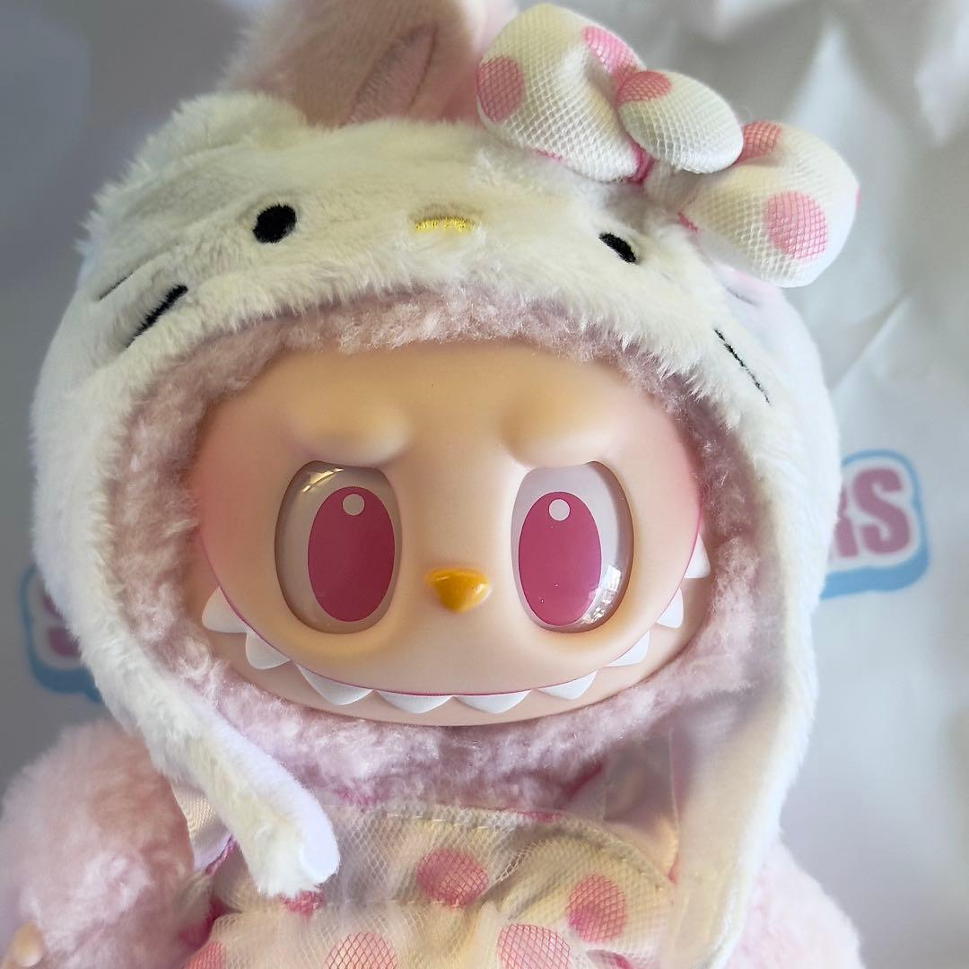 正規品 POPMART ラブブ サンリオ ぬいぐるみペンダント ハローキティ