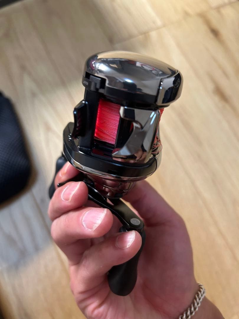 美品　　21 ANTARES DC XG リール