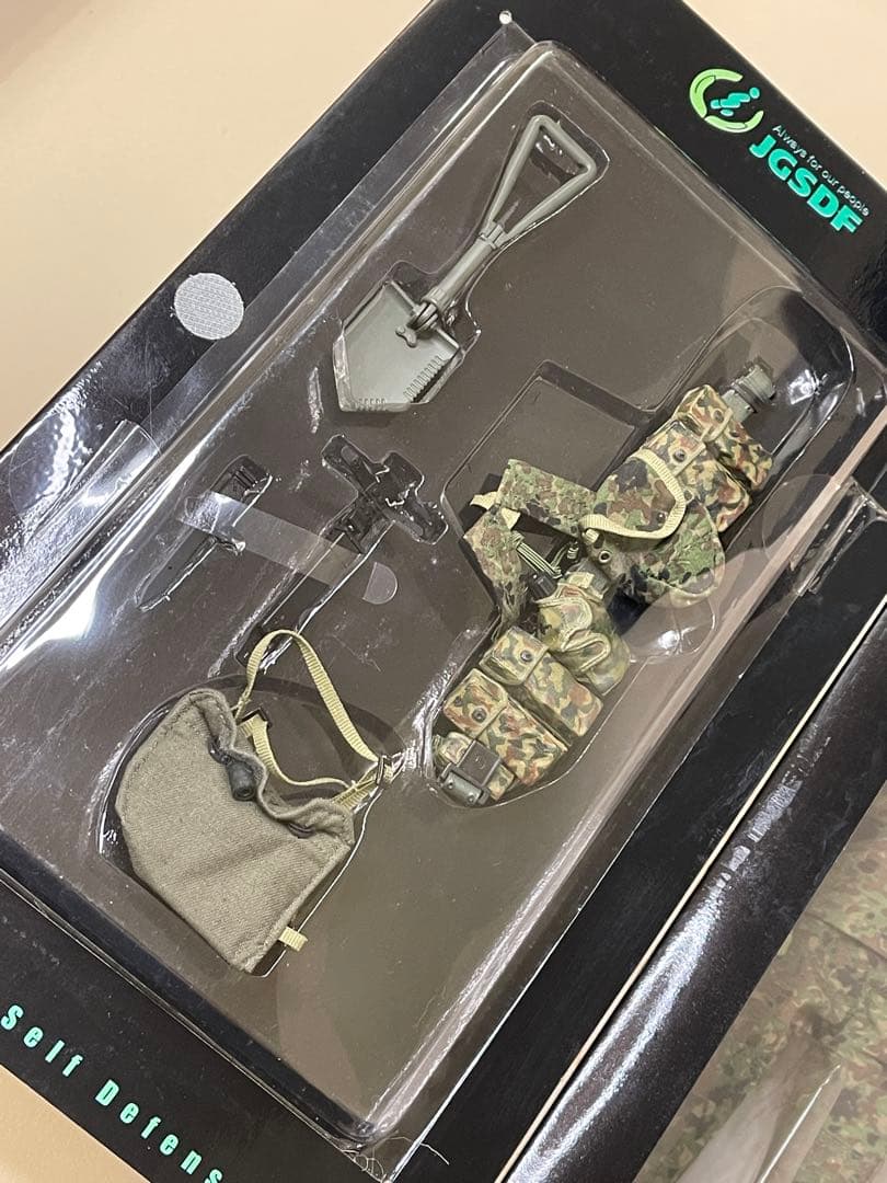 陸上自衛隊 32普通科連隊3等陸曹 小川 ドラゴン 1/6フィギュア　未開封新品