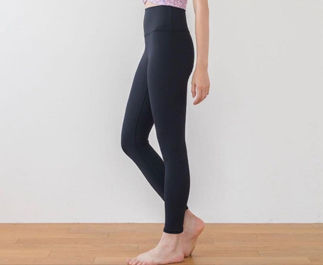 ⭐︎SUKALA ⭐︎スカーラ　ベーシックレギンス　【新品　Lサイズ】 黒　LAVA