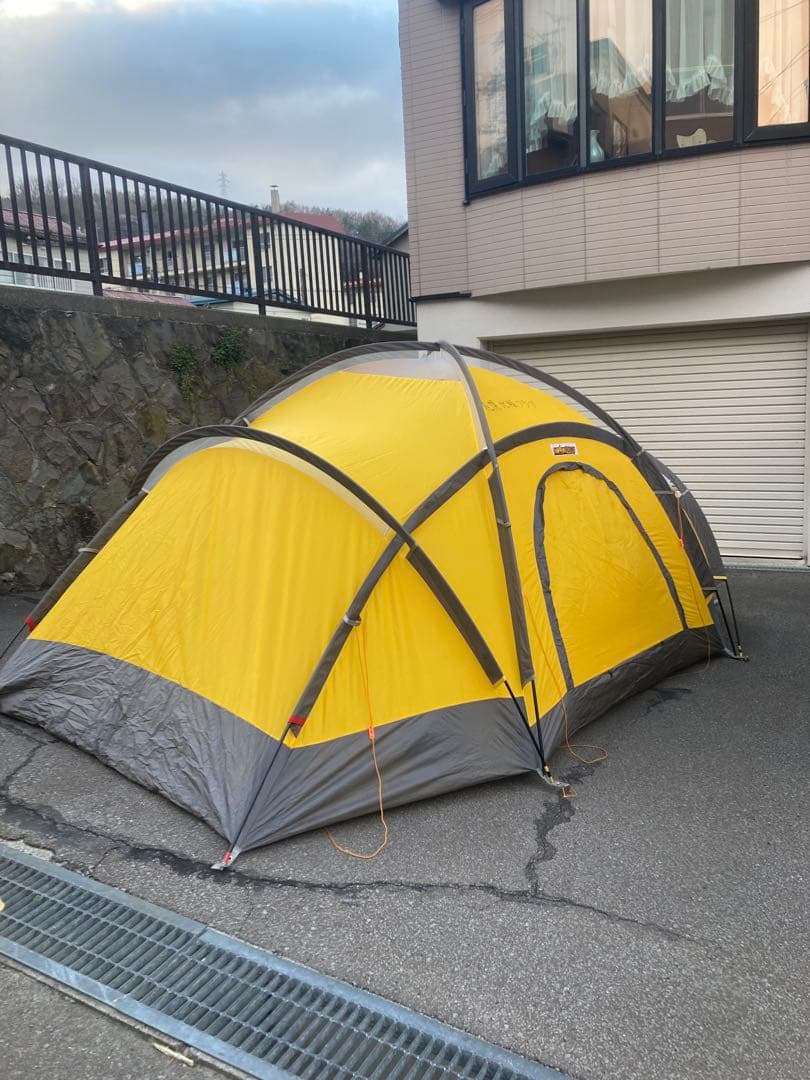 山岳テント　スタードームテント6-7人用　外張り付(遠征冬用)