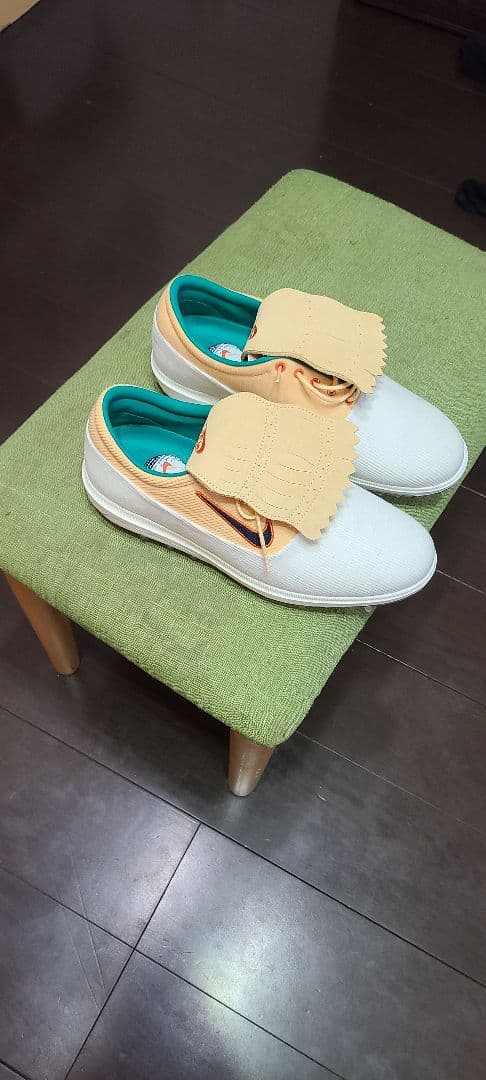 ゴルフシューズ新品27センチ