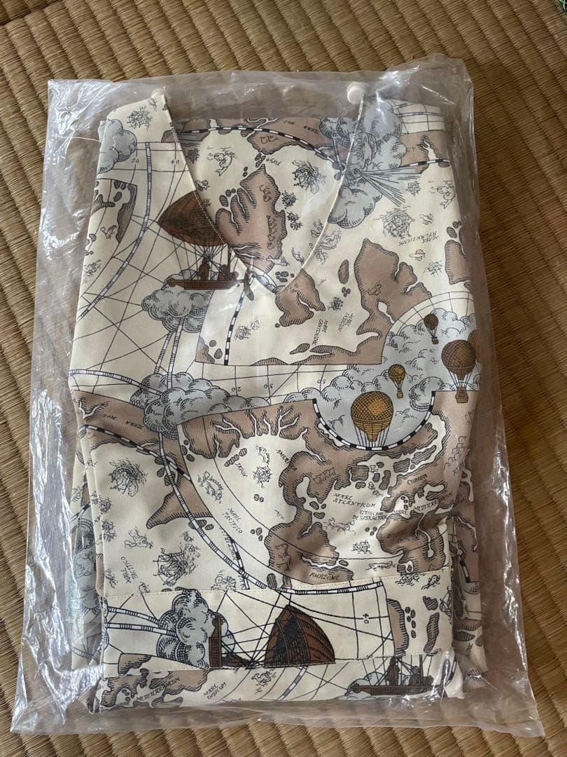 JAL エプロン　地図と気球デザインのエプロン　黄色&青色セット
