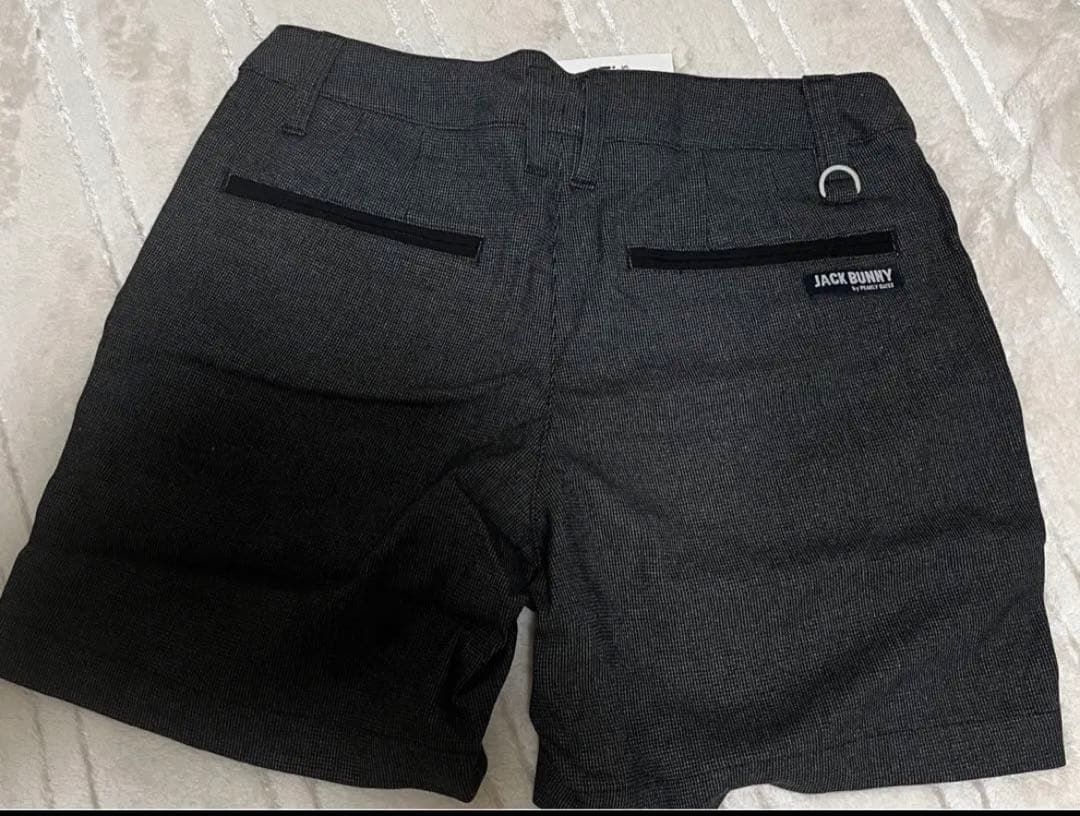 バスターバニーショートパンツ