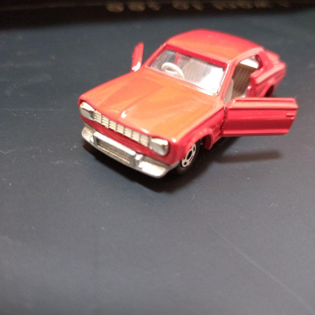 トミカ ニッサン スカイライン 2000GT