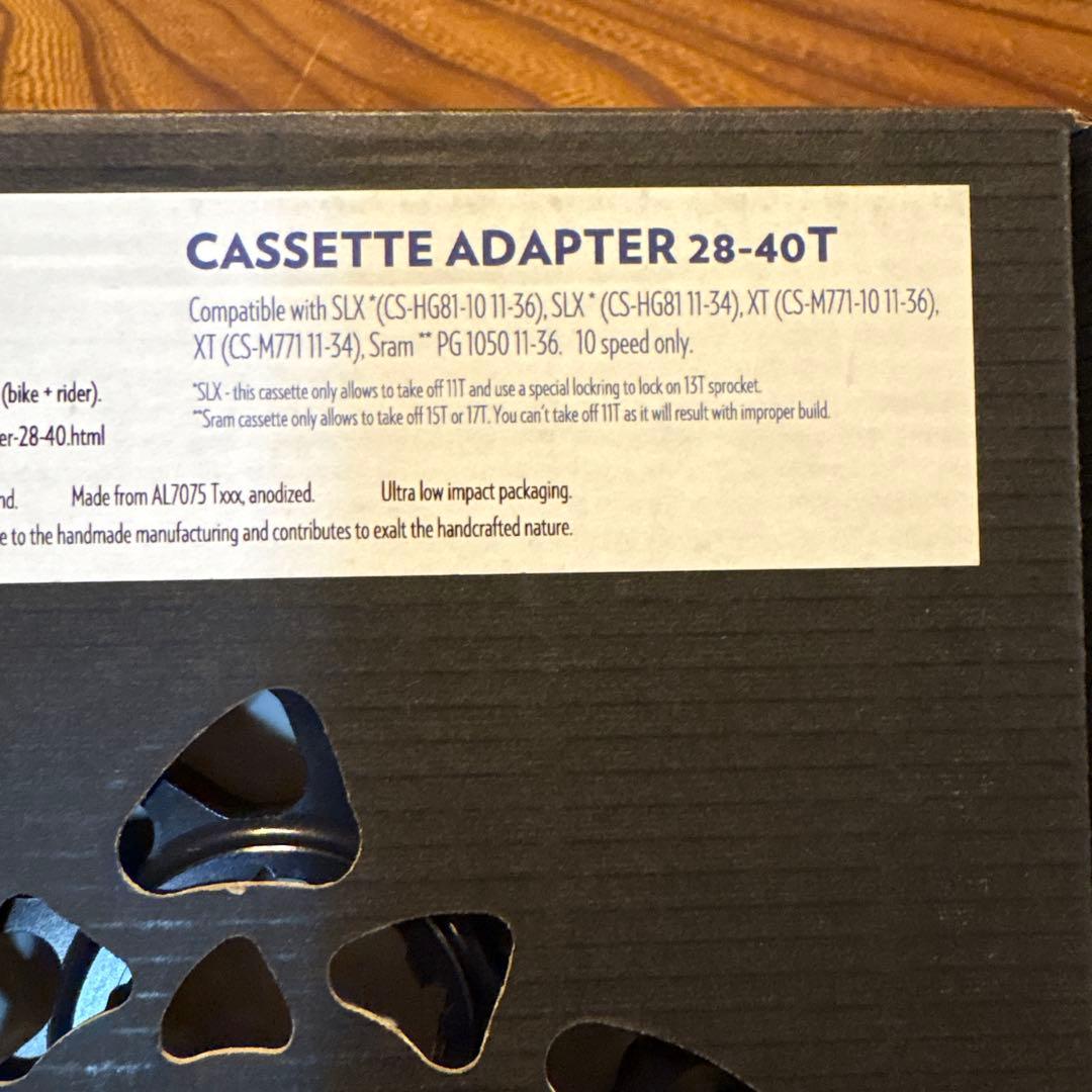 Absoluteblack スプロケットアダプター　超軽量CNC 28-40T