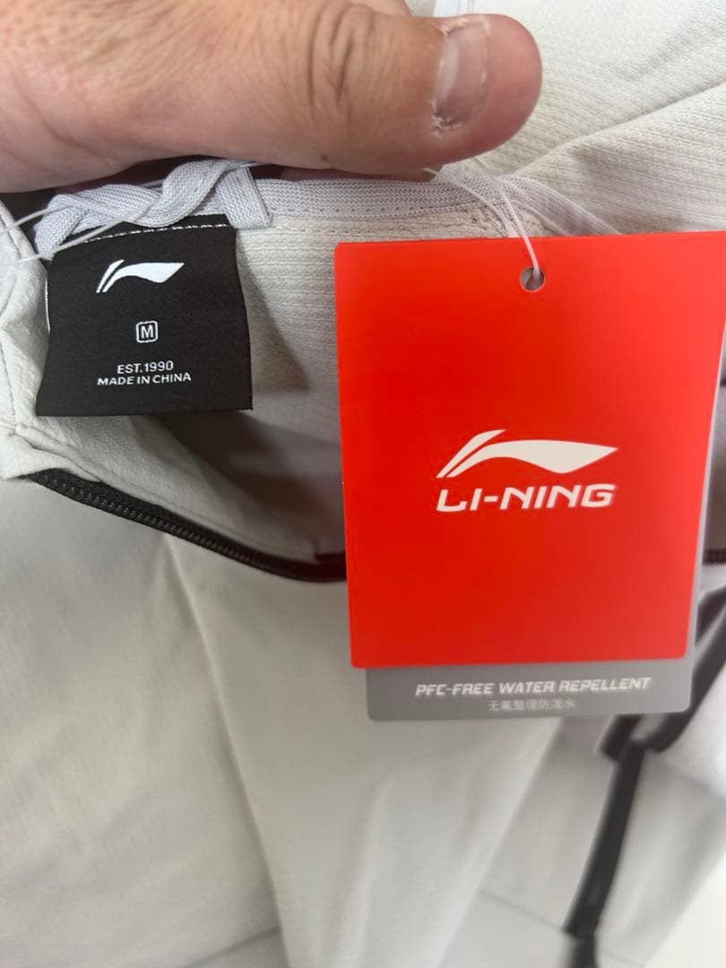 LI-NINGリーニン ジップフーディMサイズ新品