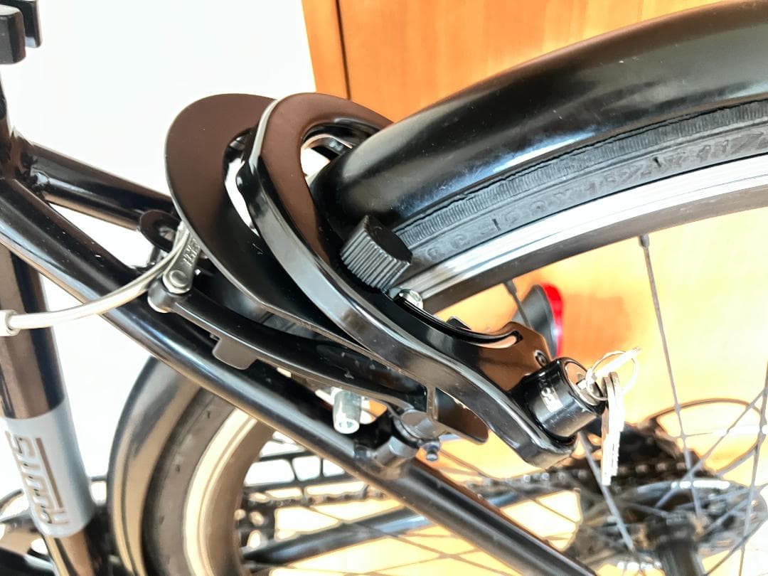 AsahiクロスバイクROOTS SLZ700 外装7段変速ブラック 引き取専用