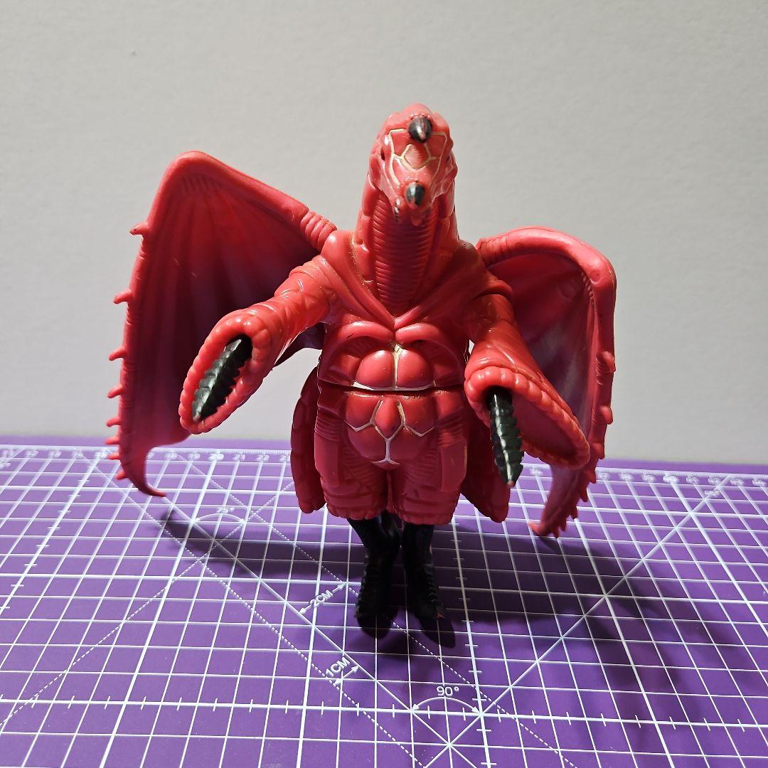 【川合様】訳あり　ウルトラ怪獣シリーズ　パワードドラコ　ソフビ