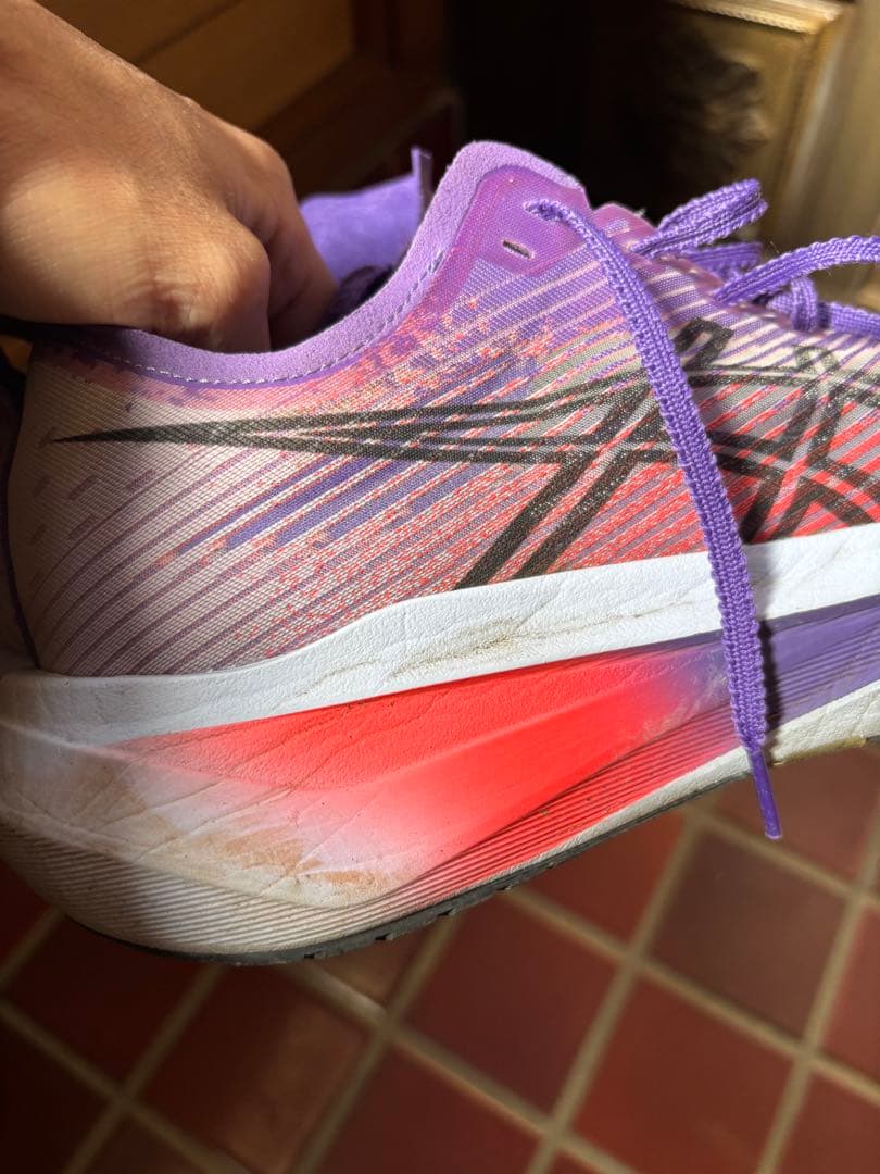 asics アシックス　メガブラスト25.5
