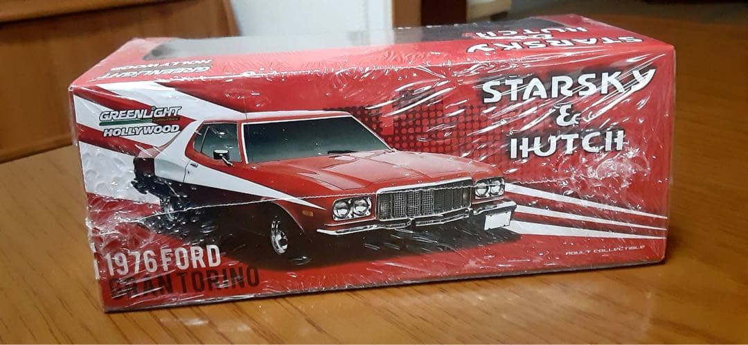 グリーンライト　1/43 スタスキー&ハッチ　フォード　グラン　トリノ