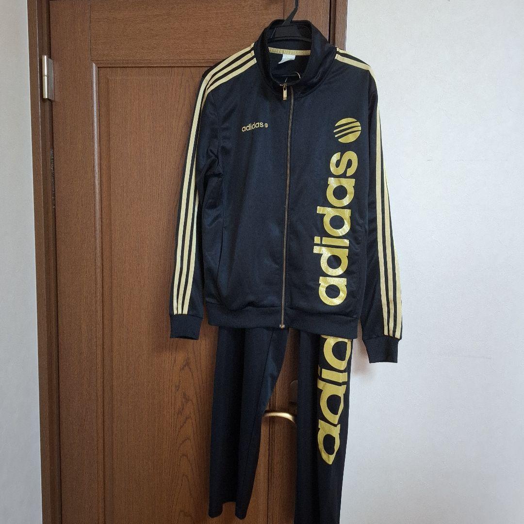 adidas ジャージ上下セット ブラック/ゴールド