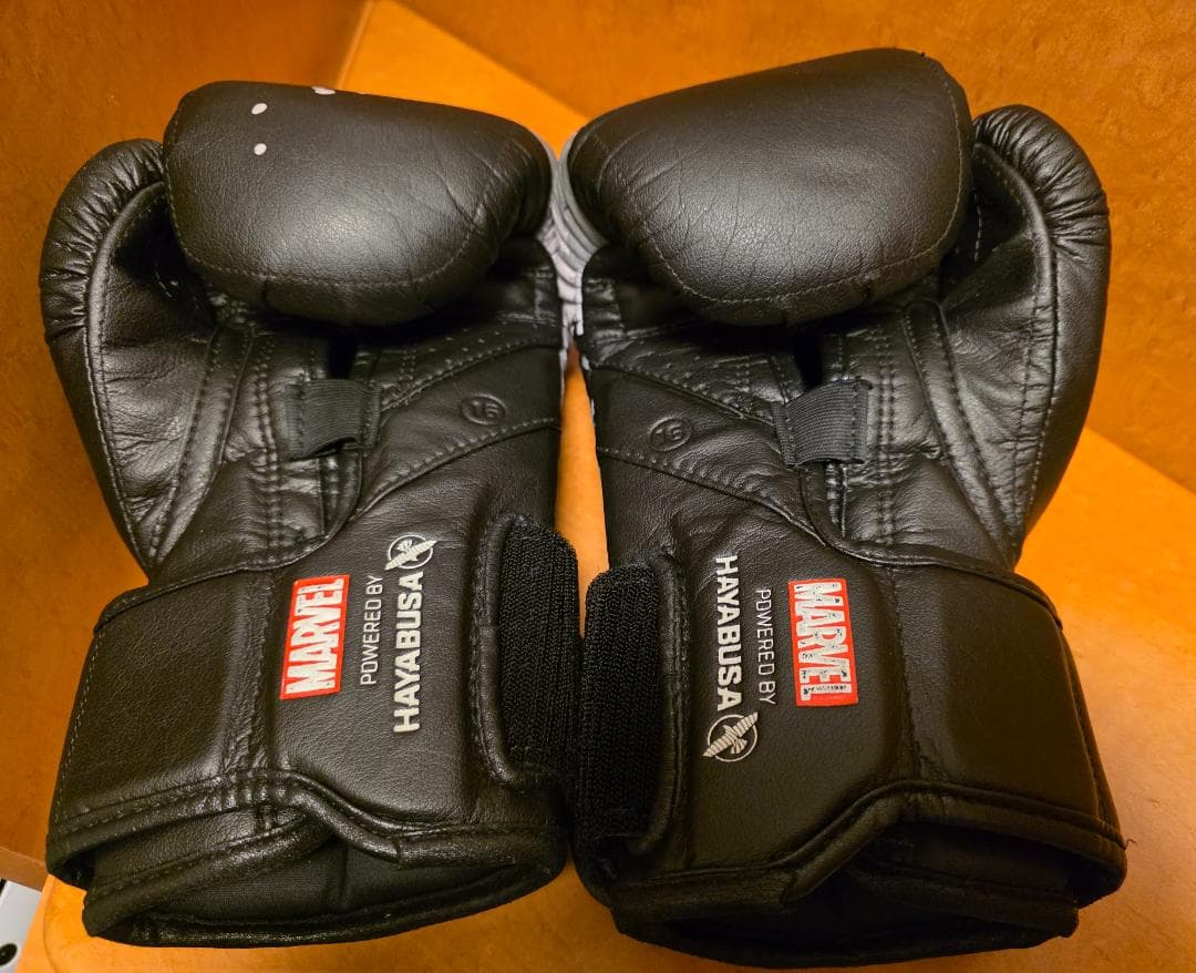 PUNISHER MARVEL Hayabusa MMA ボクシンググローブ