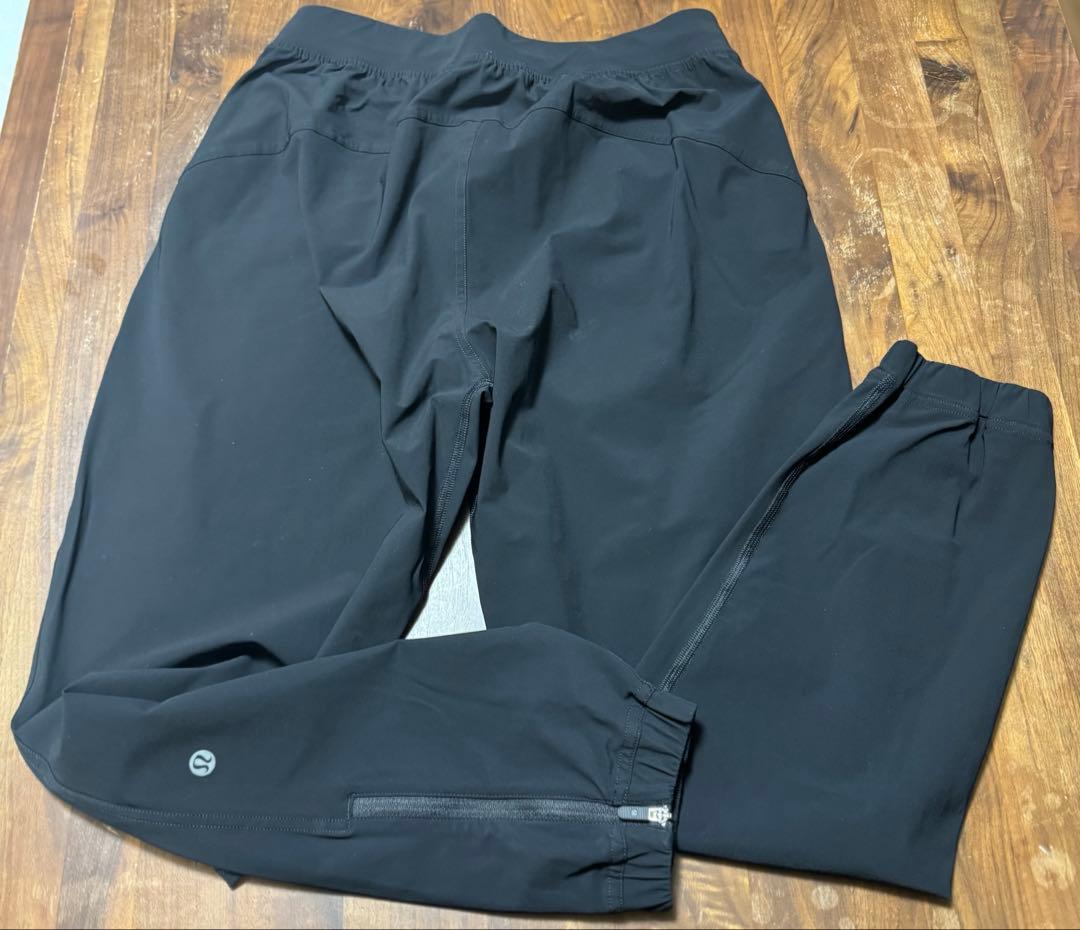 ルルレモン　ストレッチパンツ