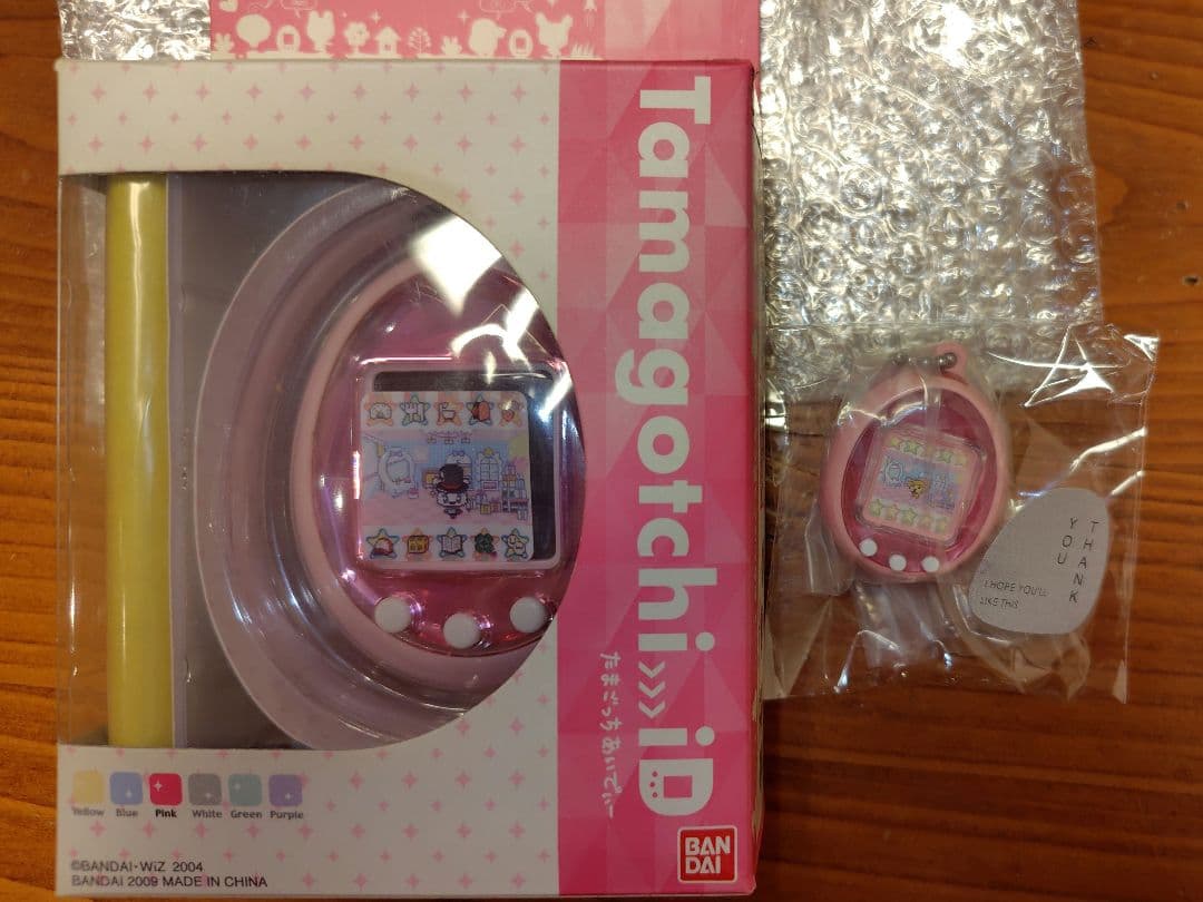 美品箱入りバンダイ Tamagotchi iD ピンクたまごっちID
