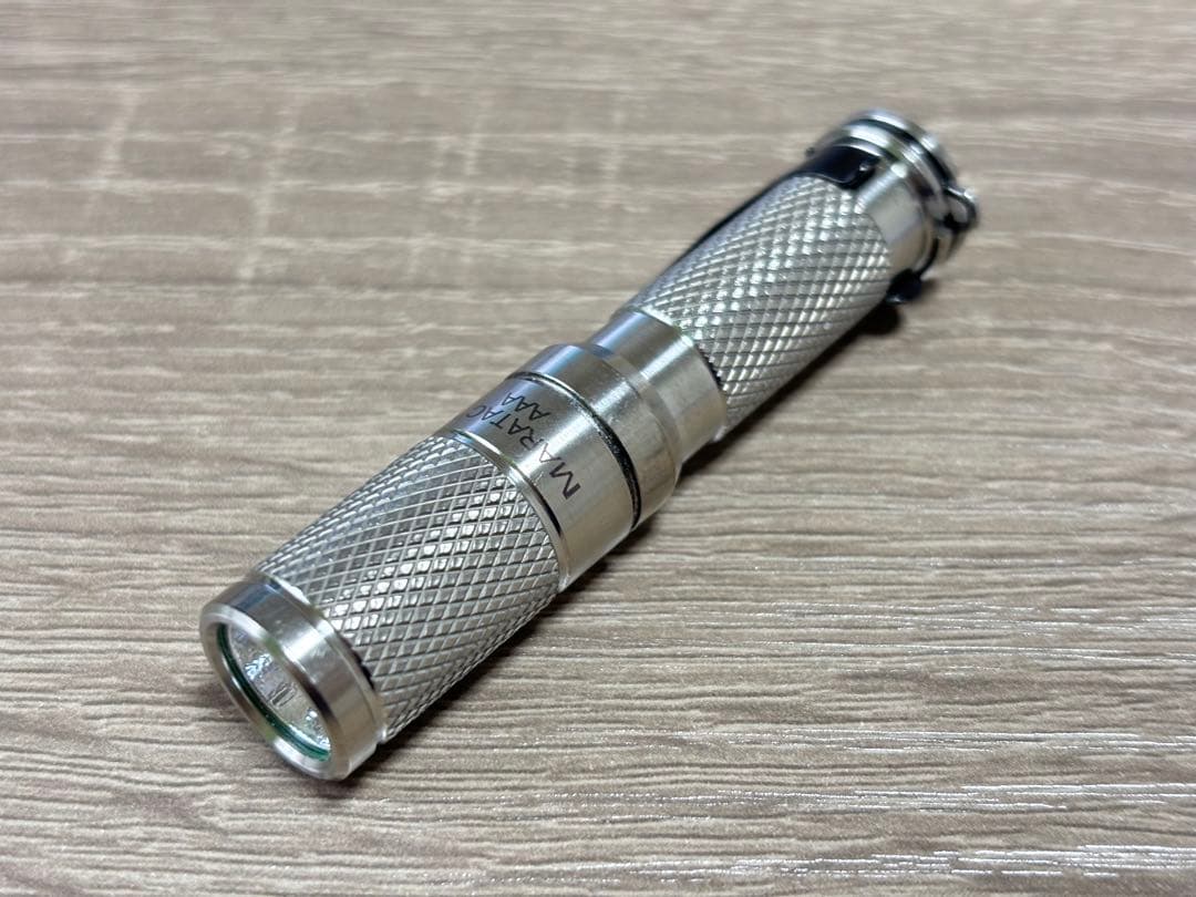 Maratac マラタック AAA フラッシュライト チタン製 単4電池×1