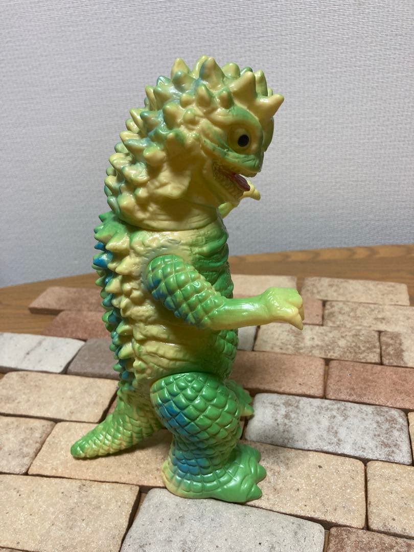 ブルマァク復刻ベムラー① グリーン×イエロー