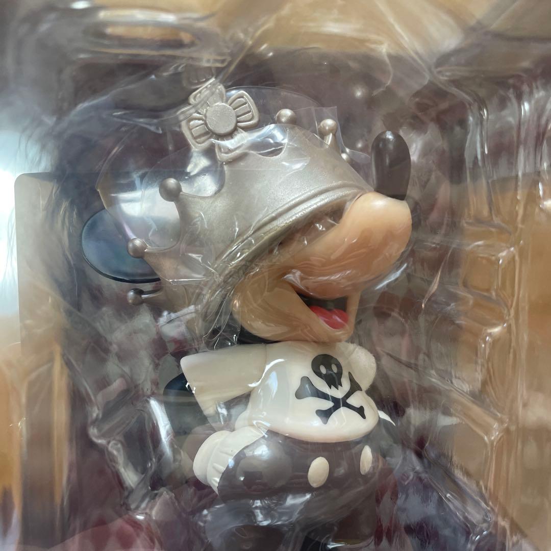 【新品　未開封】 ROEN CROWN MICKEY ミッキーマウス フィギュア