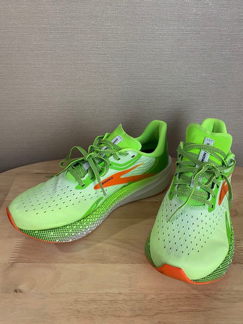 ブルックス　ハイペリオンマックス　BROOKS HyperionMax