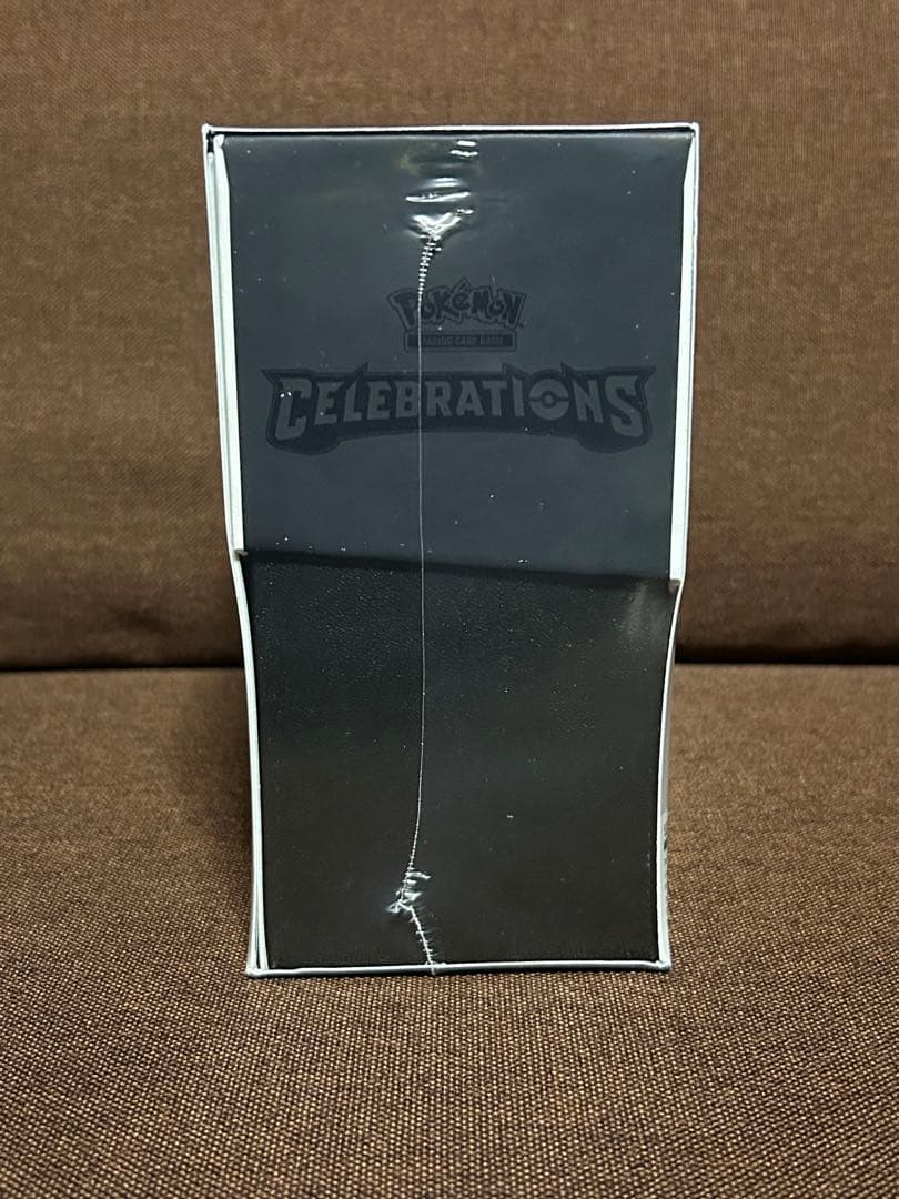 【高騰中】25th Celebrations未開封 + ギャラドス！