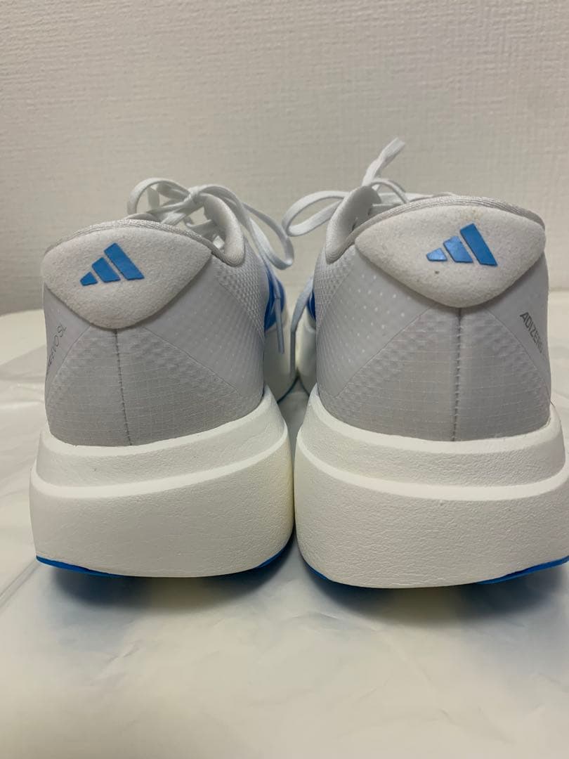 アディダスEVO SL WOVEN ホワイトアルペン限定カラー　27.5cm