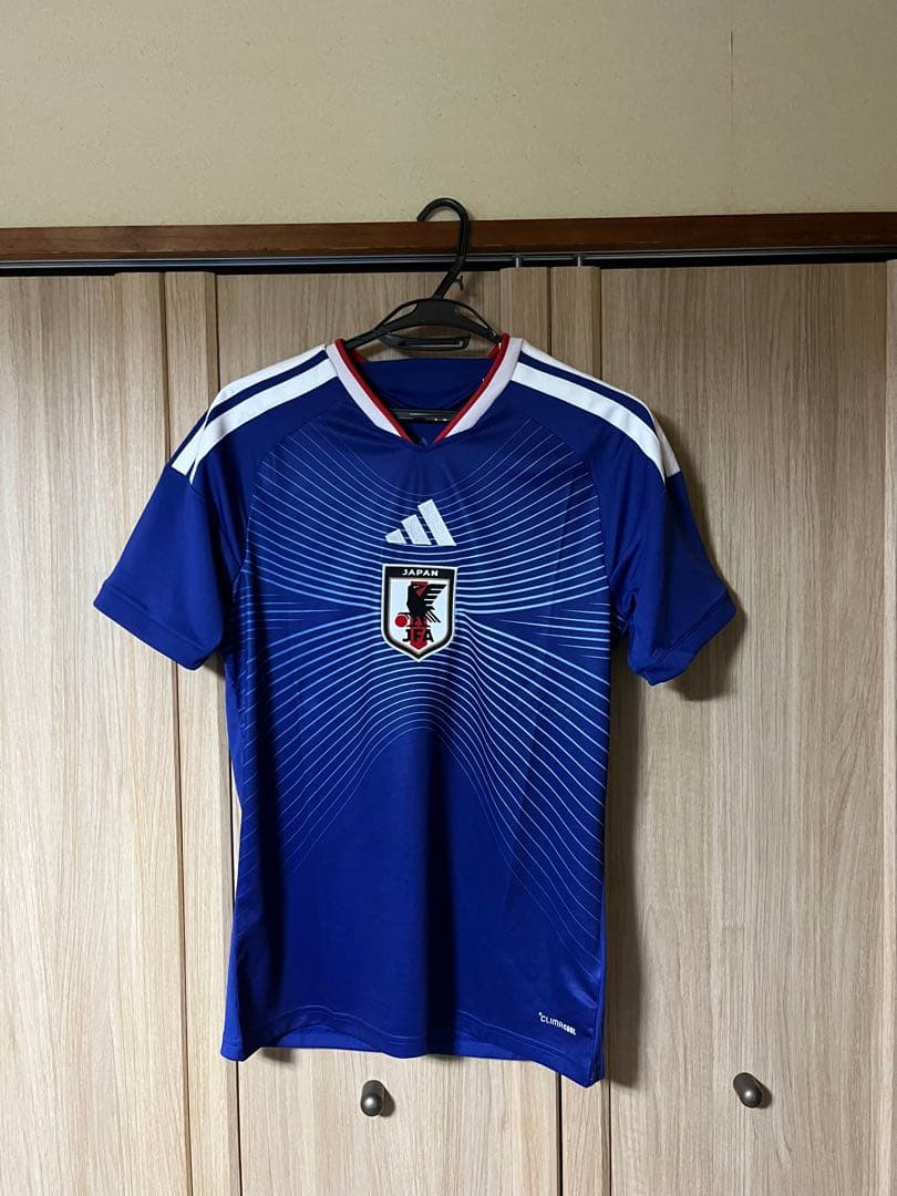最新 サッカー 日本代表 2026 ホーム レプリカ ユニフォーム Mサイズ