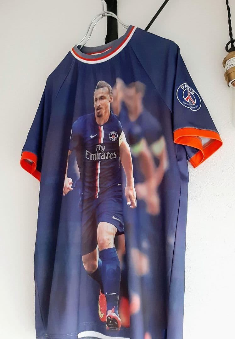 ウェア PARIS SAINT GERMAIN ZLATAN IBRAHIMOVIC